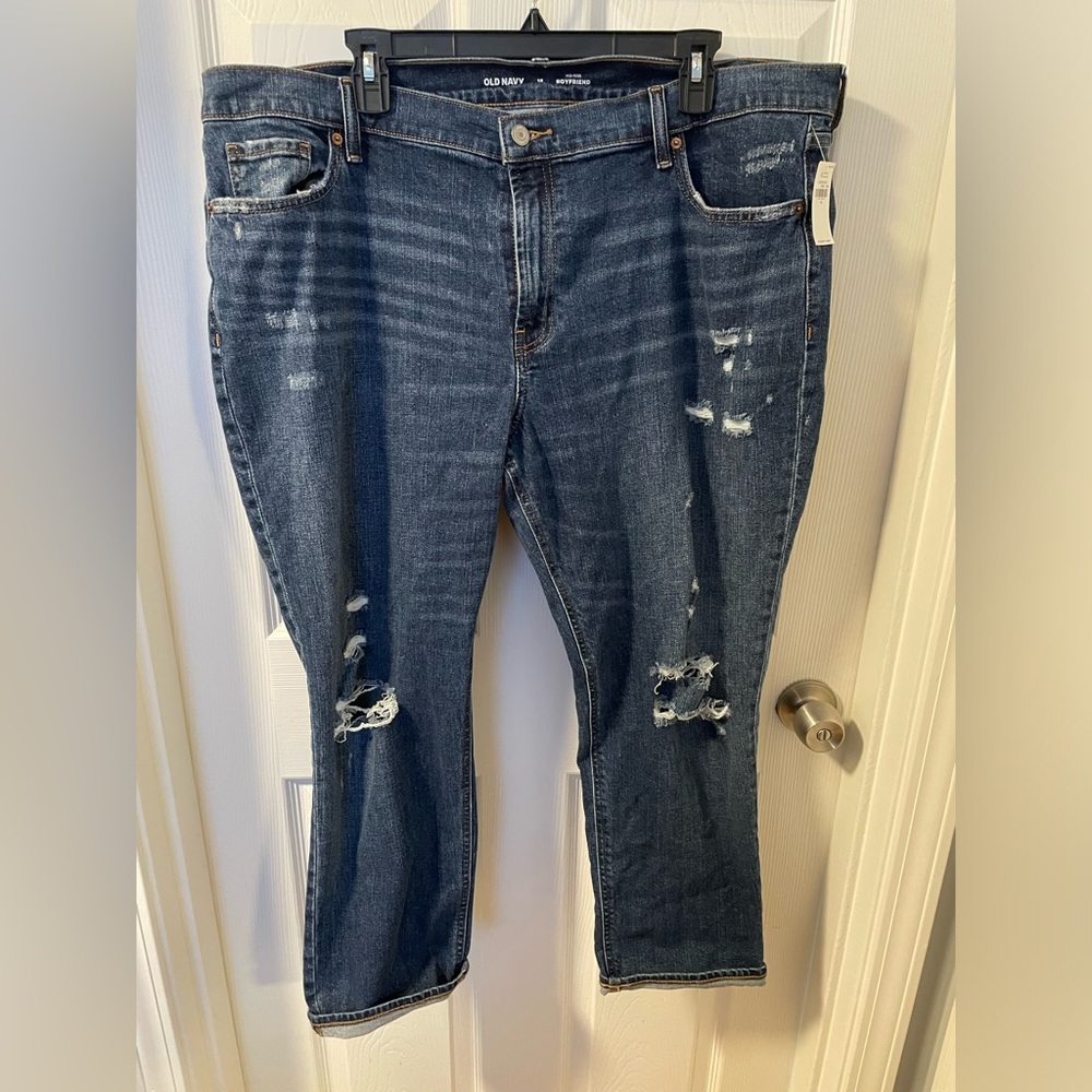 NWT 18 Old Navy Distressed Jeans